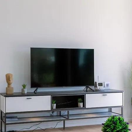 Huswell - Beautiful & Ultramodern In Oostduinkerke Lejlighed *